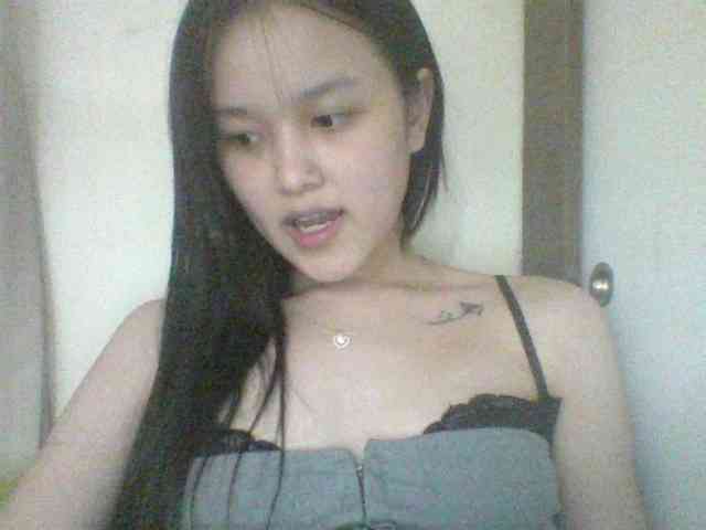 Alina-2k webcam