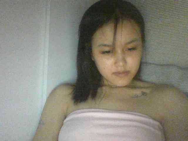 Alina-2k webcam