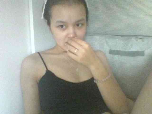 Alina-2k webcam
