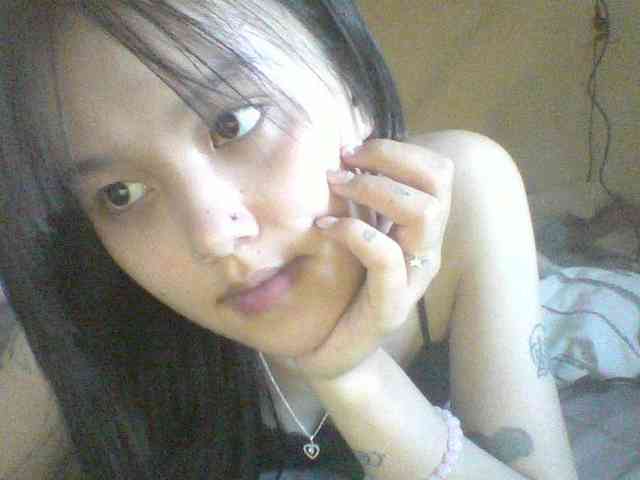 Alina-2k webcam
