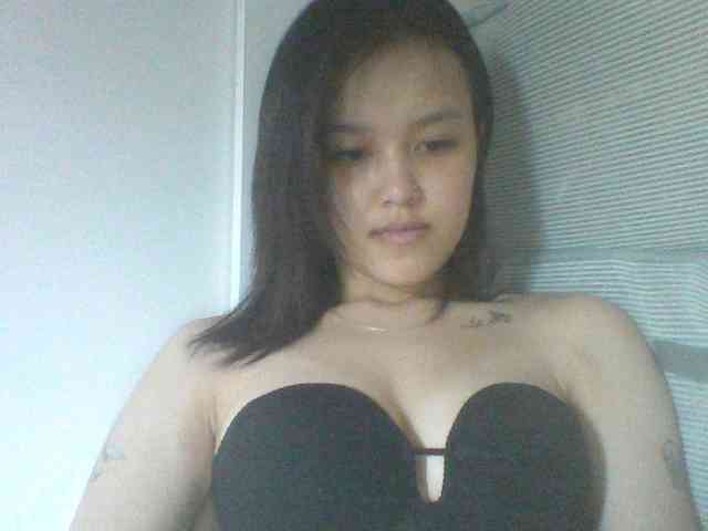 Alina-2k webcam