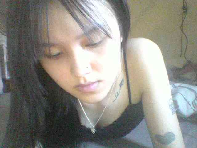 Alina-2k webcam