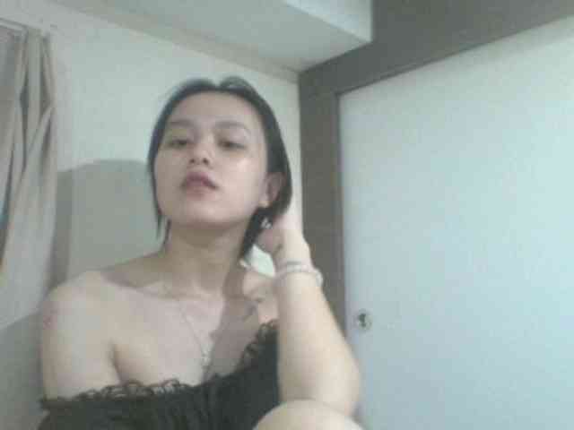 Alina-2k webcam