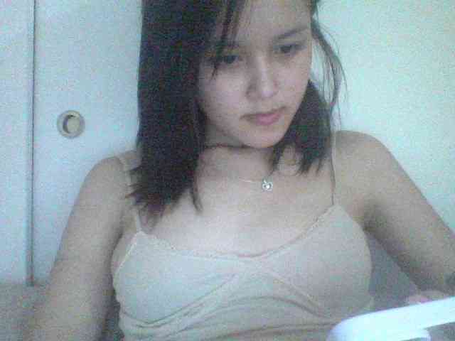 Alina-2k webcam