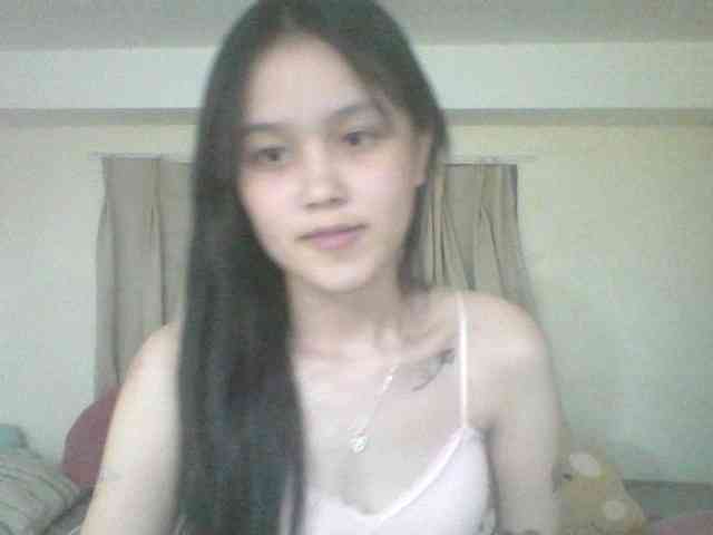 Alina-2k webcam