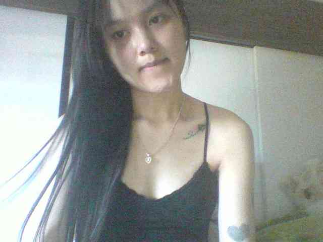 Alina-2k webcam