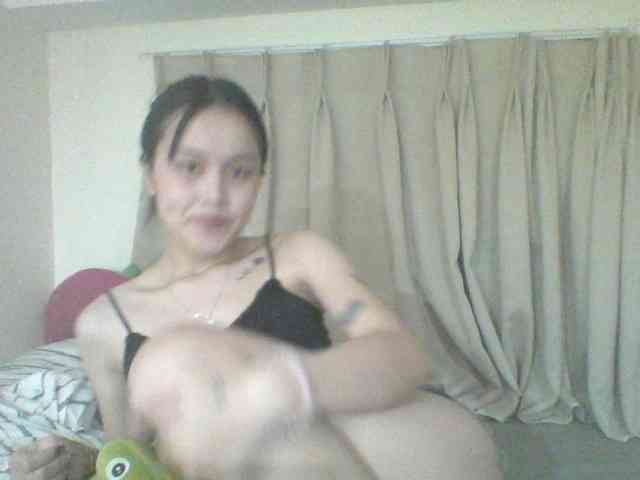 Alina-2k webcam