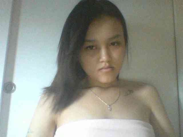 Alina-2k webcam