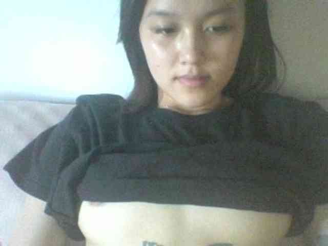 Alina-2k webcam