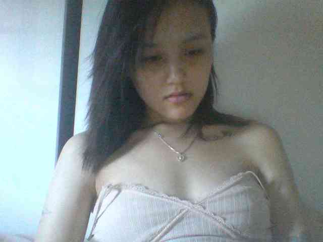 Alina-2k webcam