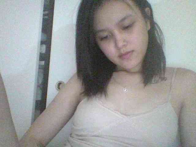 Alina-2k webcam
