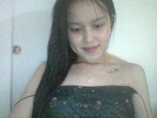 Alina-2k webcam