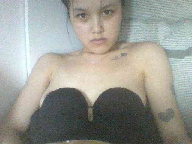 Alina-2k webcam