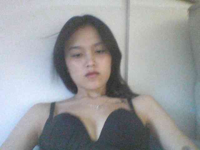 Alina-2k webcam
