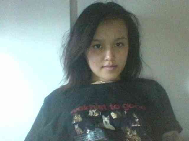 Alina-2k webcam