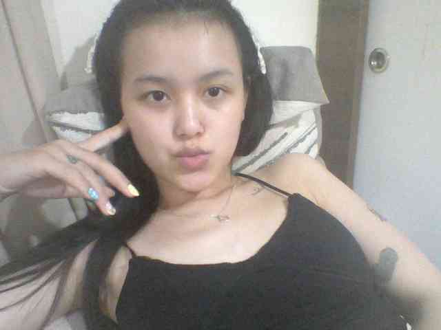 Alina-2k webcam