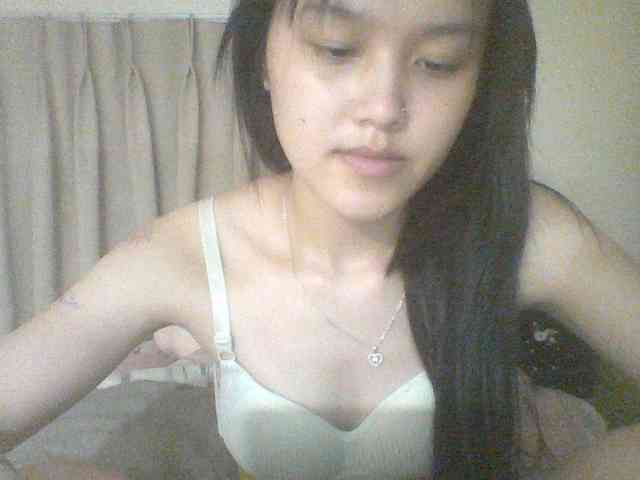 Alina-2k webcam