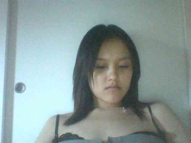 Alina-2k webcam