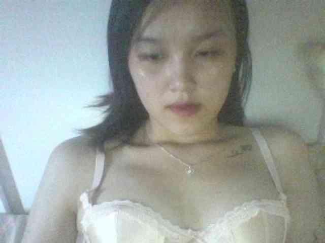 Alina-2k webcam