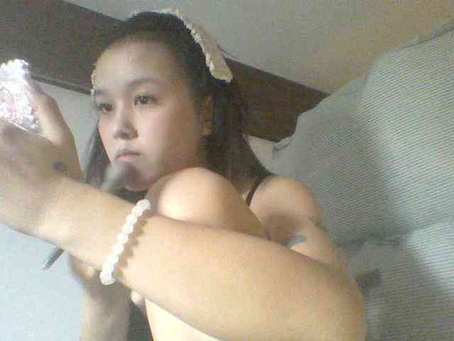 Alina-2k webcam