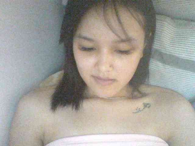 Alina-2k webcam