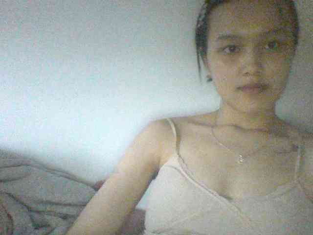 Alina-2k webcam