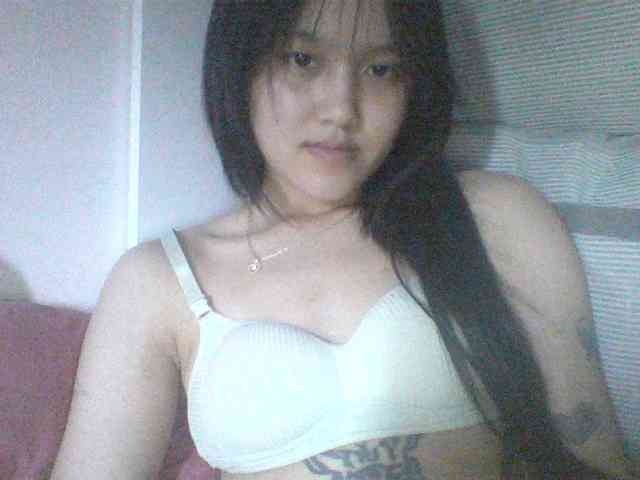 Alina-2k webcam