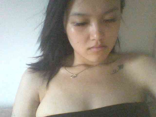 Alina-2k webcam