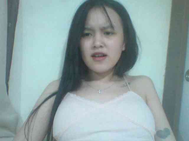 Alina-2k webcam
