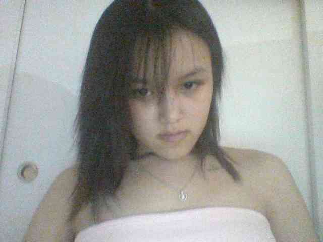 Alina-2k webcam