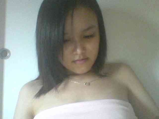 Alina-2k webcam