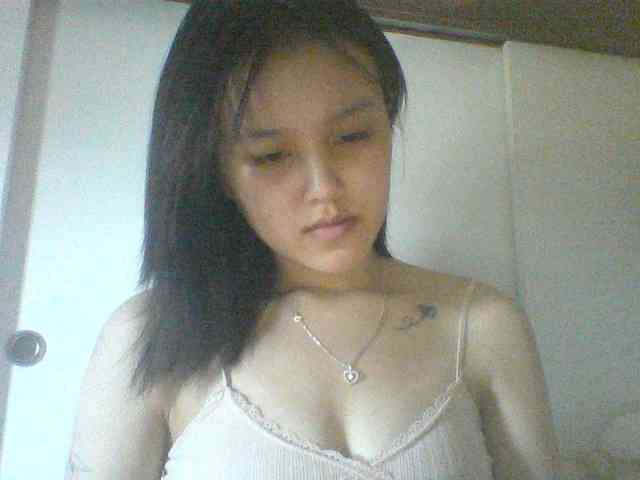 Alina-2k webcam