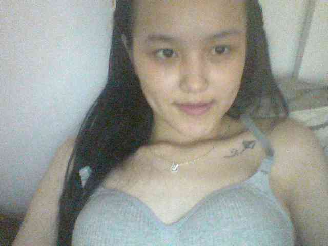 Alina-2k webcam