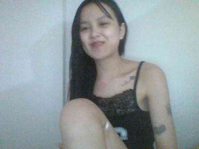 Alina-2k webcam