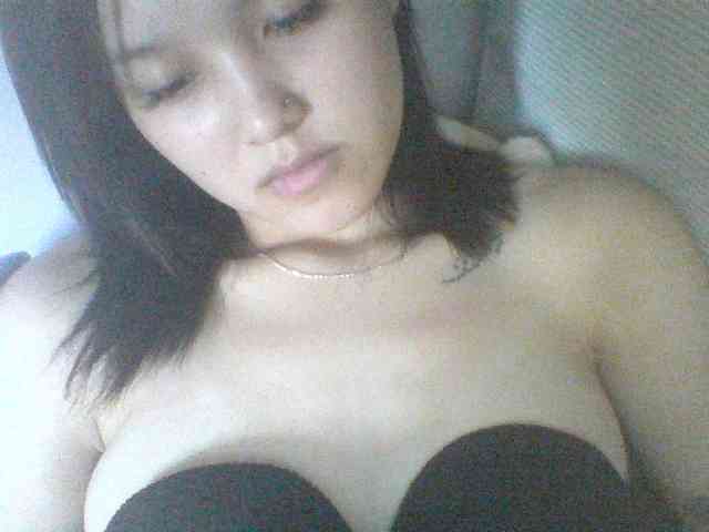 Alina-2k webcam