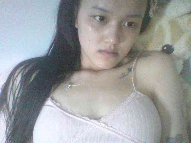 Alina-2k webcam