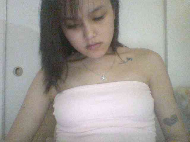 Alina-2k webcam