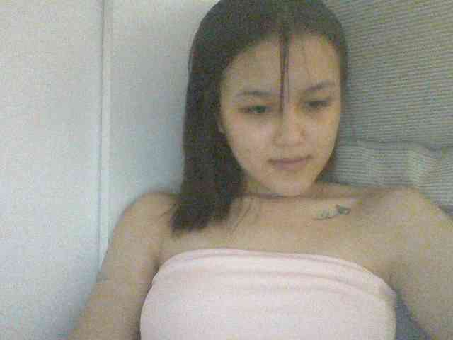 Alina-2k webcam