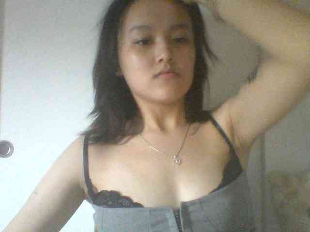 Alina-2k webcam