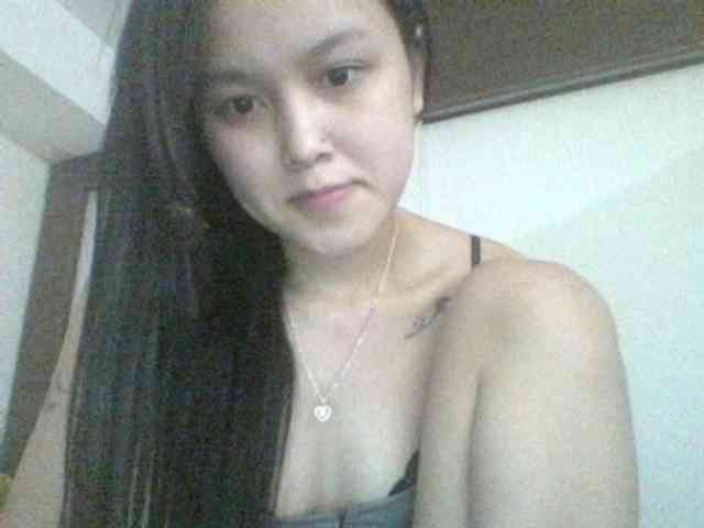 Alina-2k webcam