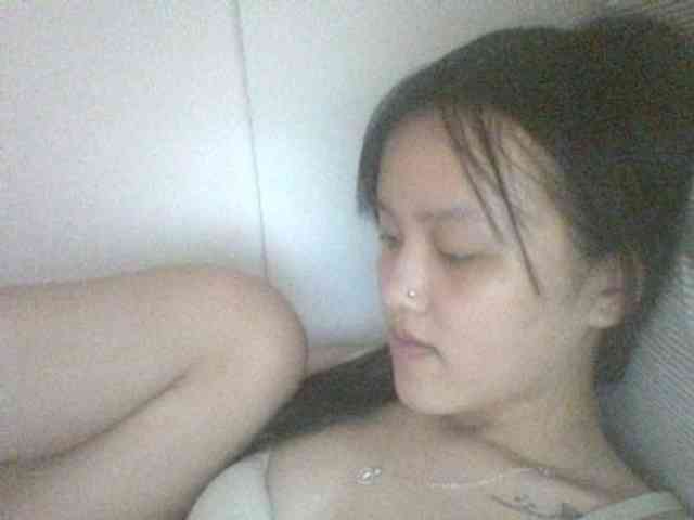 Alina-2k webcam