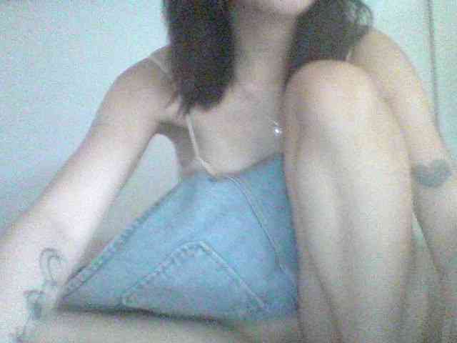 Alina-2k webcam