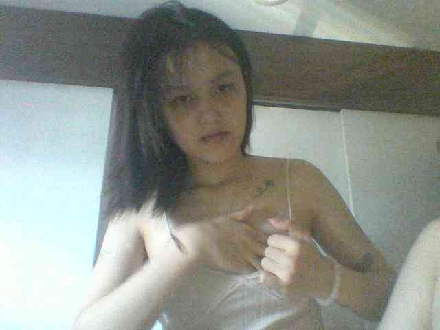 Alina-2k webcam