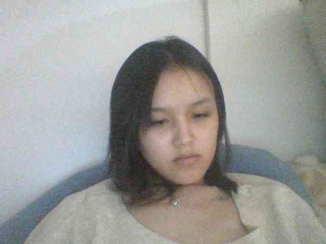 Alina-2k webcam