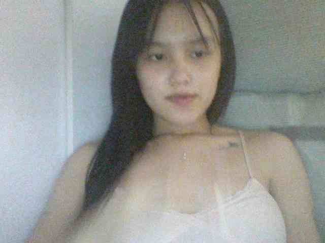 Alina-2k webcam