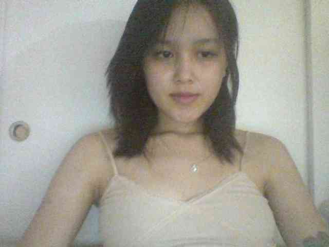 Alina-2k webcam