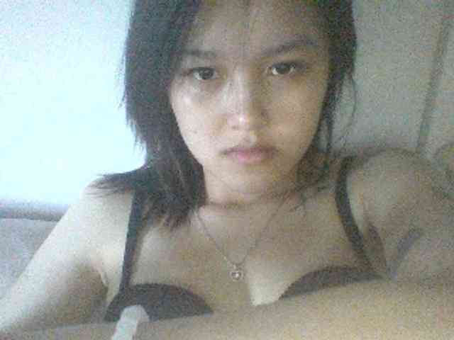 Alina-2k webcam