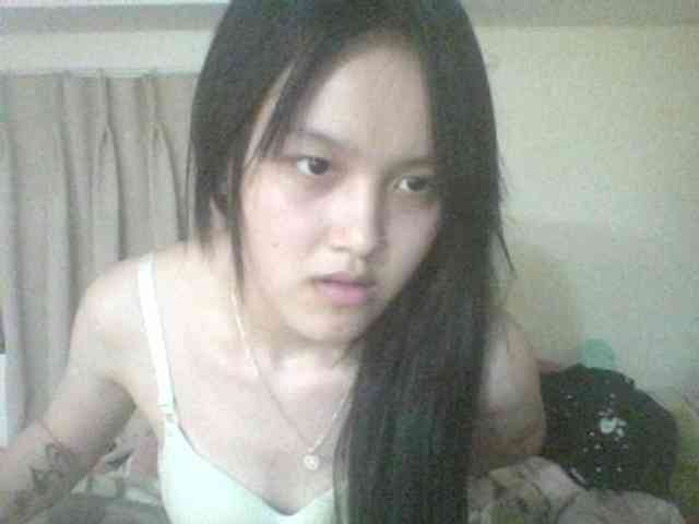 Alina-2k webcam