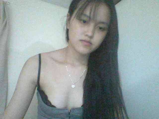 Alina-2k webcam