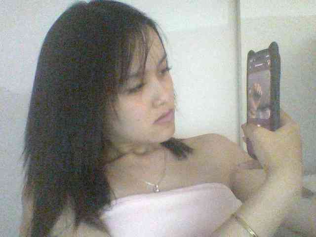 Alina-2k webcam